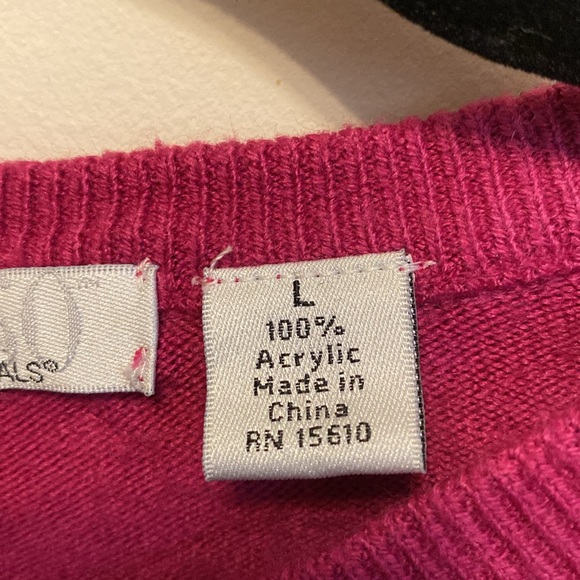 Luxe 360 Cardigan in Berry Color w/Rhinestone Encrusted Buttons. Great Condition - Picture 3 of 5